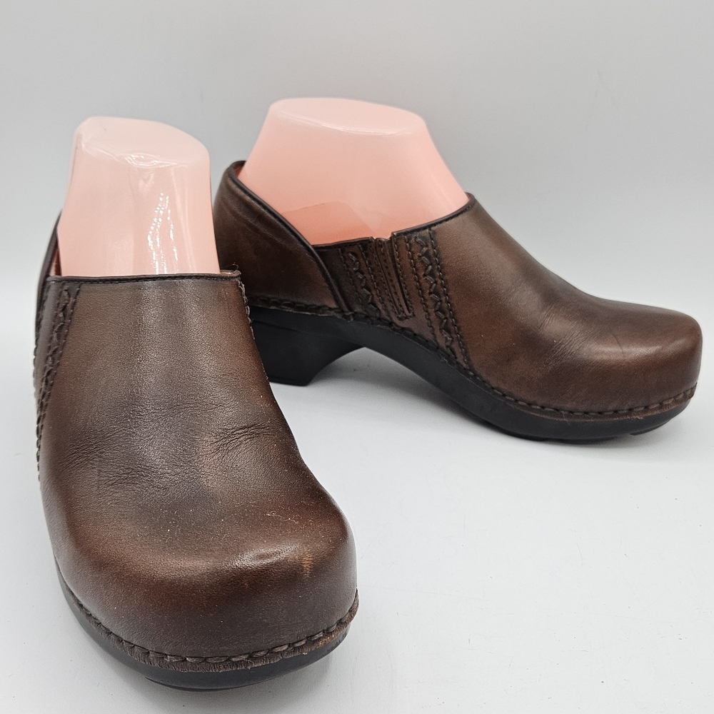 Dansko Sienna antique brown a 2" heel size 37 US 6.5/7 - Picture 14 of 16